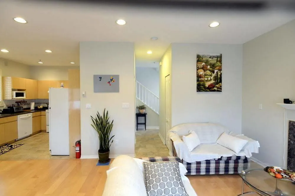 Marpole Guest House Vancouver 2*,
